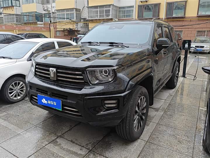 Photo 1 - Tank 700 Hybrid