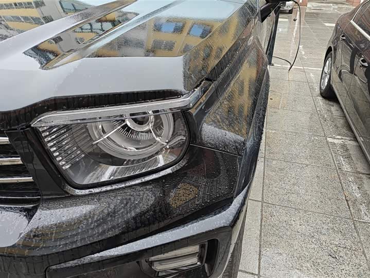 Photo 5 - Tank 700 Hybrid