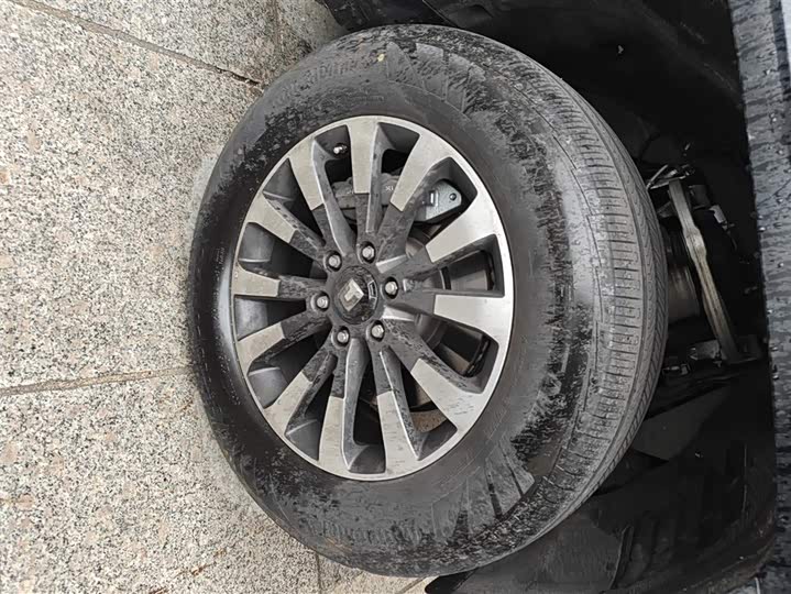 Photo 6 - Tank 700 Hybrid