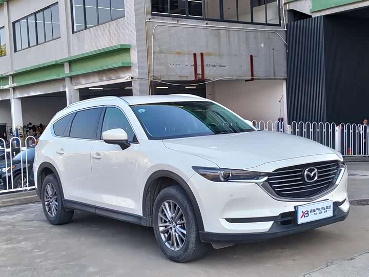 Фото 3 - Mazda CX-8