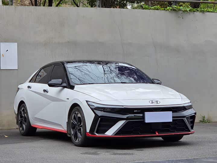 Фото 2 - Hyundai Elantra N line