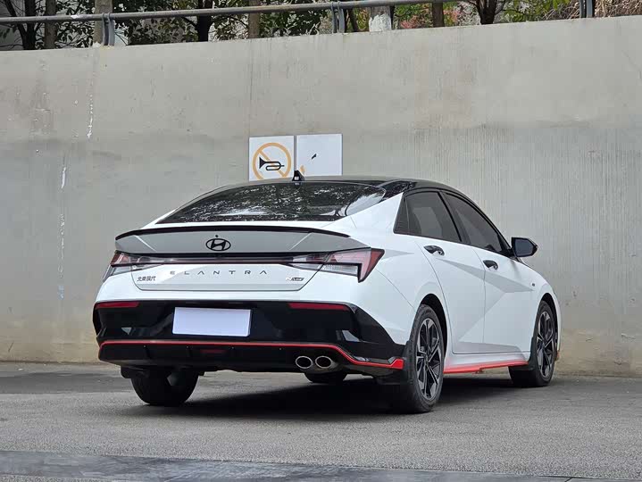 Фото 4 - Hyundai Elantra N line