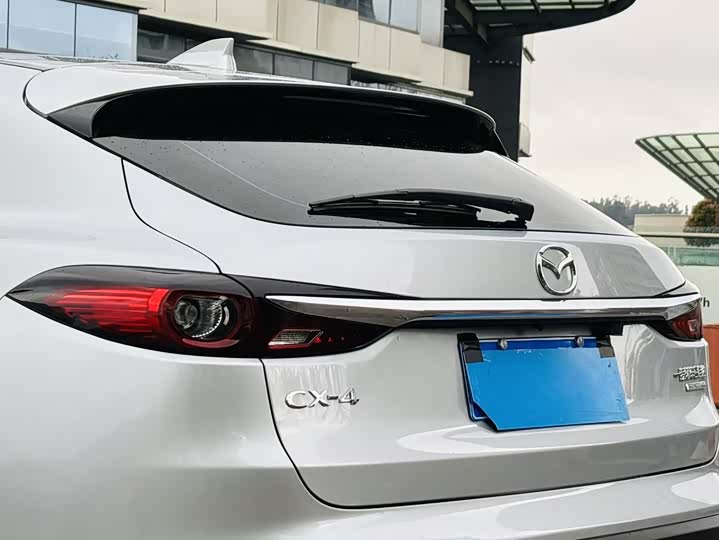 Фото 9 - Mazda CX-4