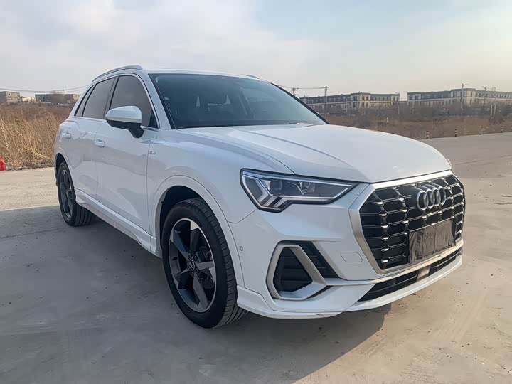 Фото 3 - Audi Q3