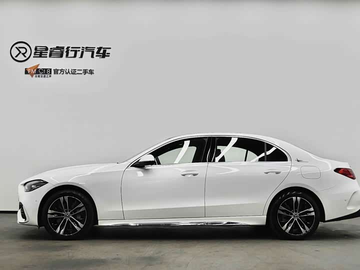 Photo 4 - Mercedes-Benz C-Class Hybrid