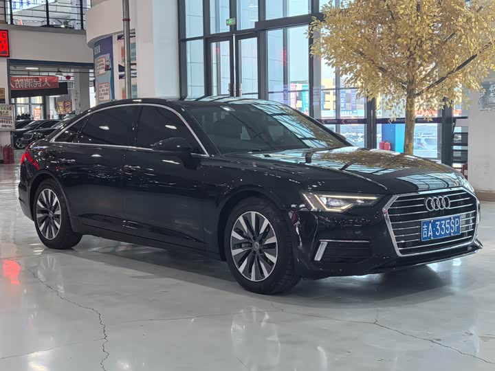 Фото 3 - Audi A6L