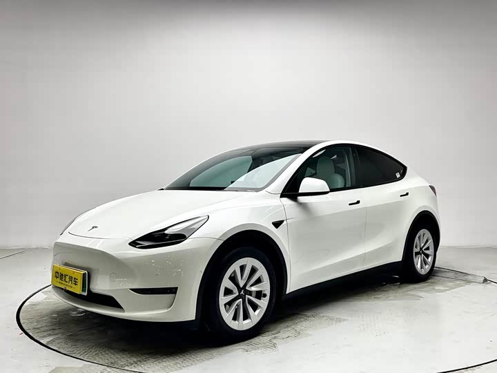 Photo 1 - Tesla Model Y