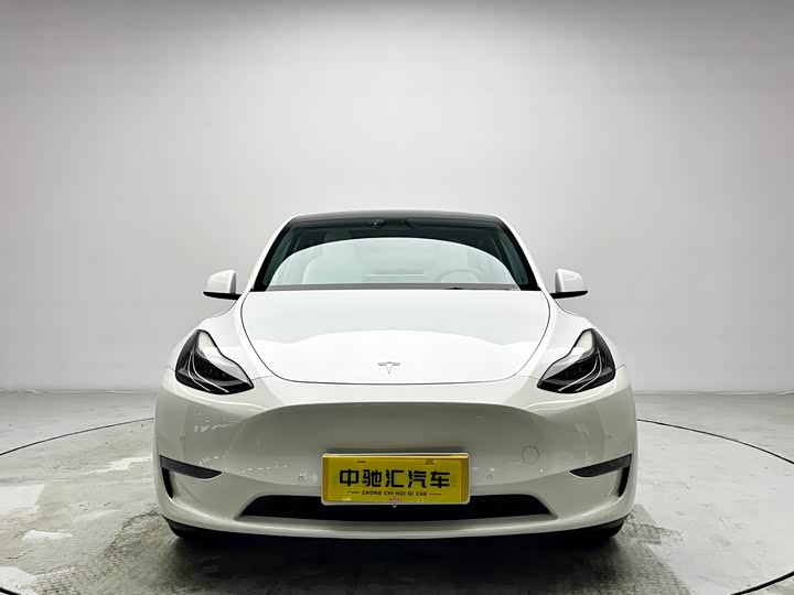 Photo 2 - Tesla Model Y