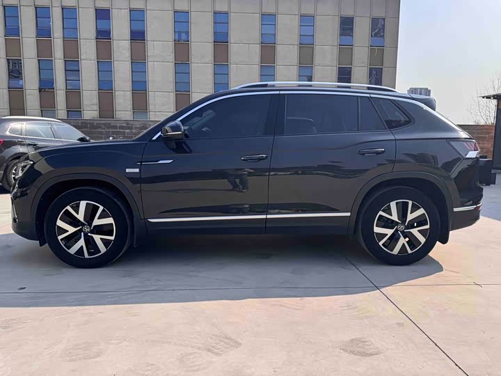 Фото 3 - Volkswagen Tayron