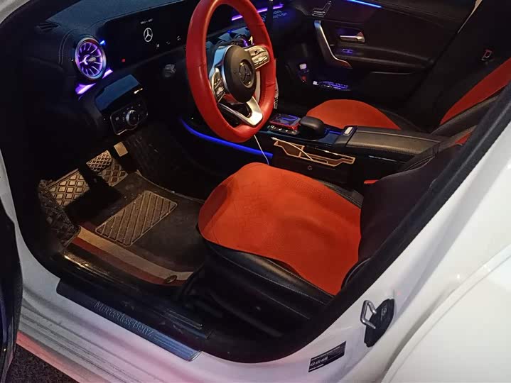 Фото 9 - Mercedes-Benz A-Class