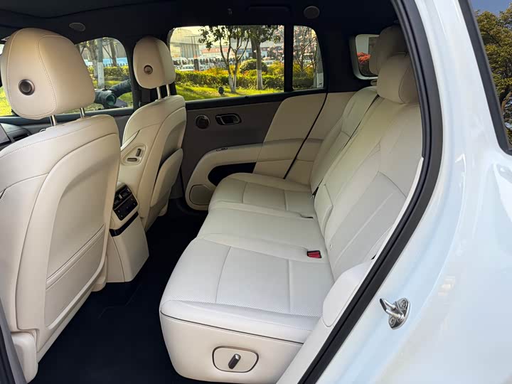 Фото 8 - LiXiang i6