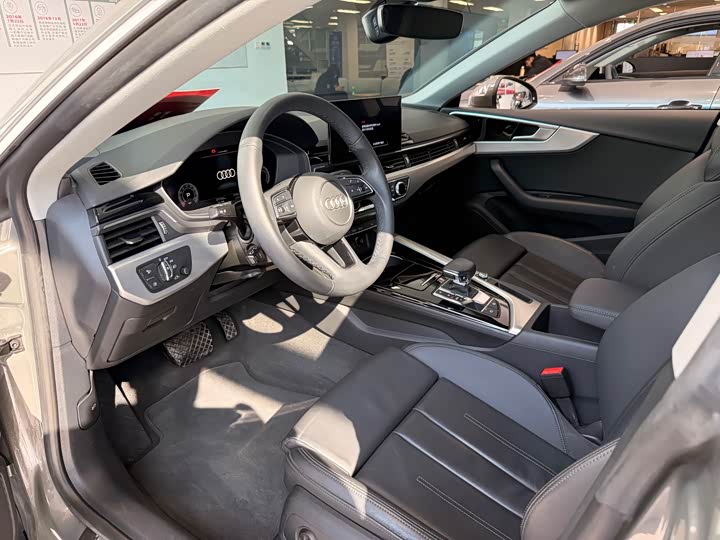 Фото 6 - Audi A5