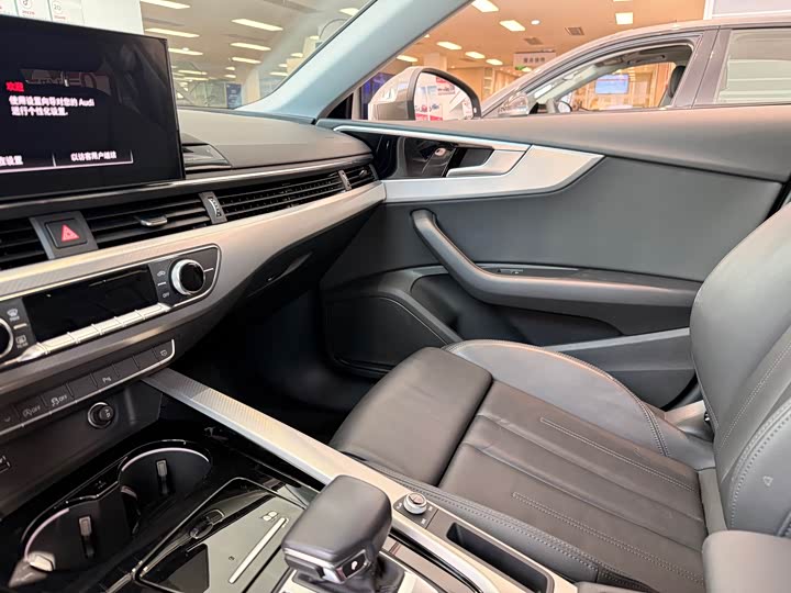 Фото 8 - Audi A5