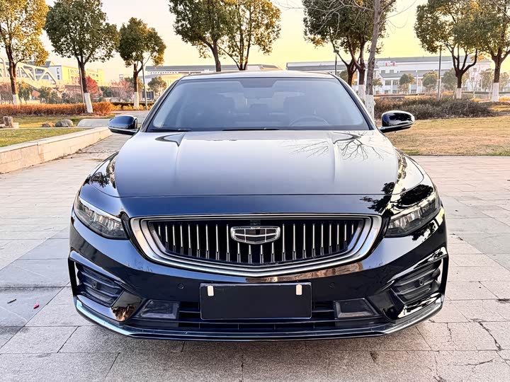 Фото 2 - Geely Preface