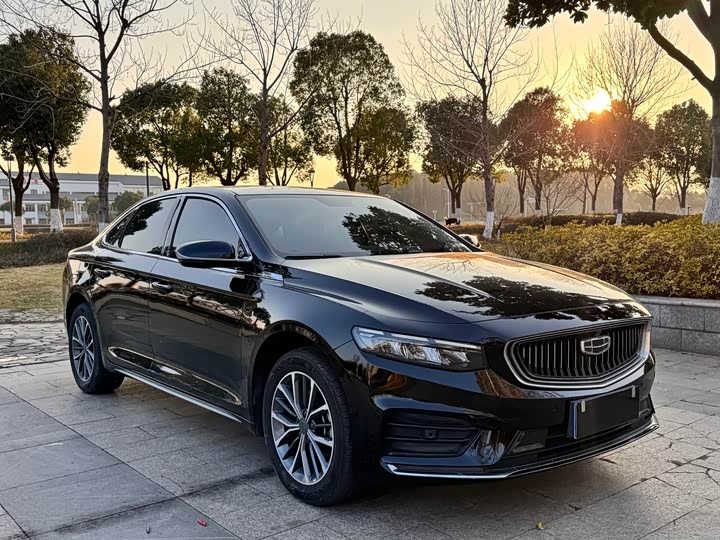 Фото 3 - Geely Preface