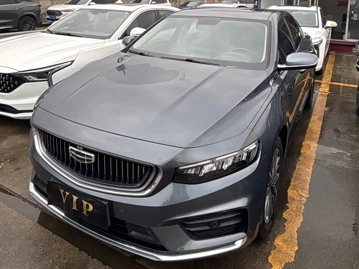 Фото 1 - Geely Preface