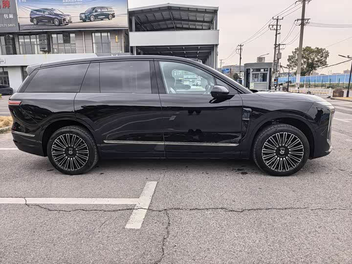 Фото 4 - Nio ES8