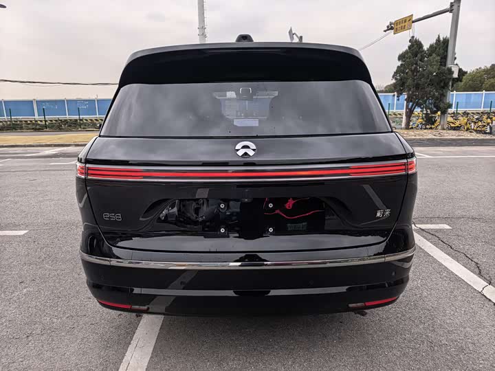 Фото 6 - Nio ES8