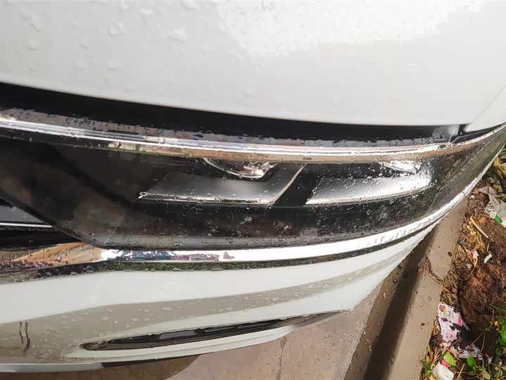 Фото 5 - Volkswagen T-Roc