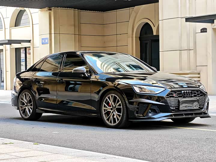 Фото 3 - Audi S4