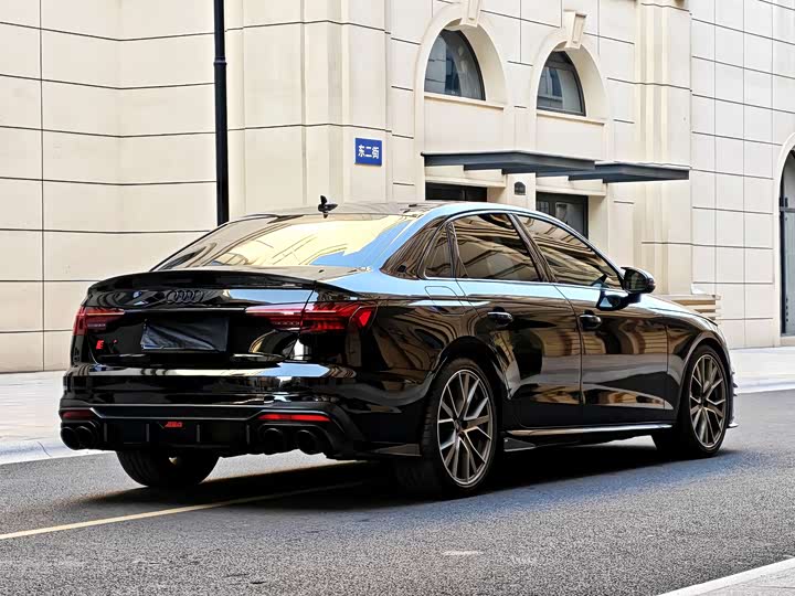 Фото 6 - Audi S4