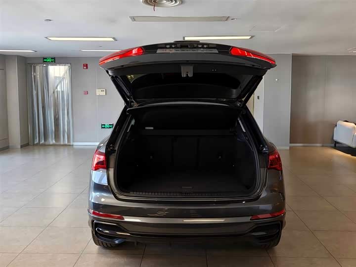 Фото 6 - Audi Q3