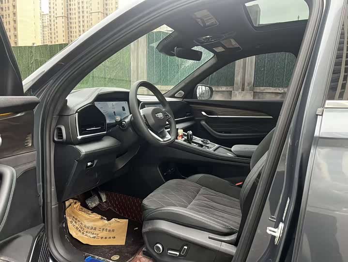 Фото 4 - Geely Monjaro