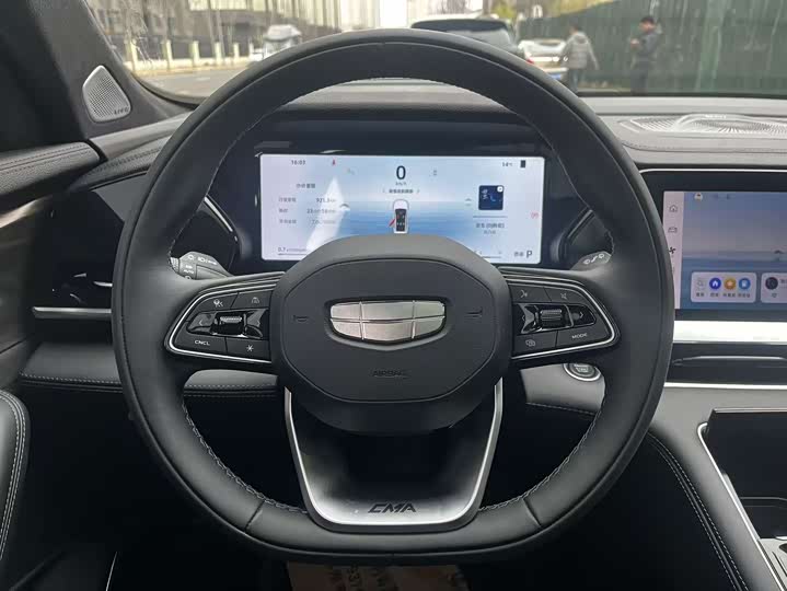 Фото 7 - Geely Monjaro