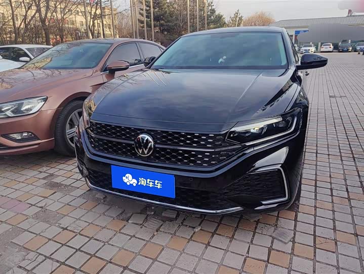 Фото 2 - Volkswagen Passat