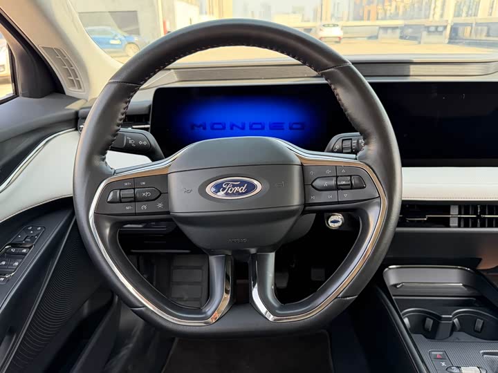 Фото 6 - Ford Mondeo