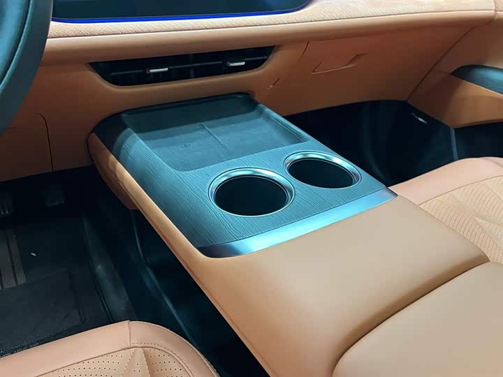 Фото 9 - Changan CS75 Plus