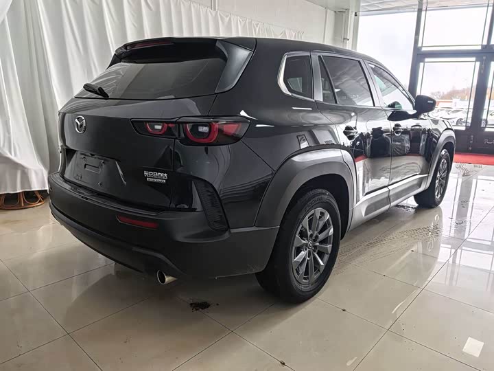 Фото 6 - Mazda CX-50