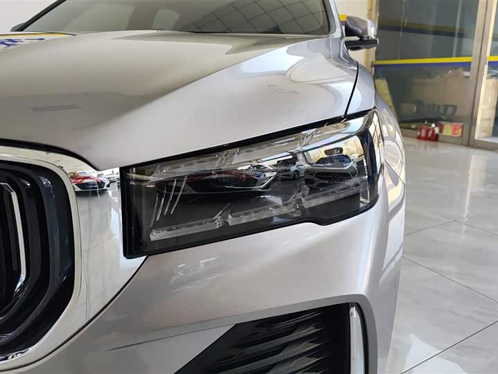 Фото 5 - Geely Monjaro