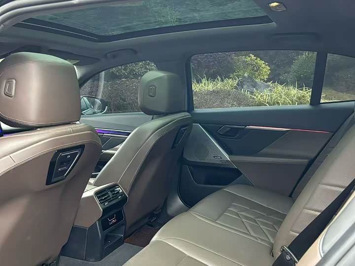 Фото 7 - BMW 5 Series