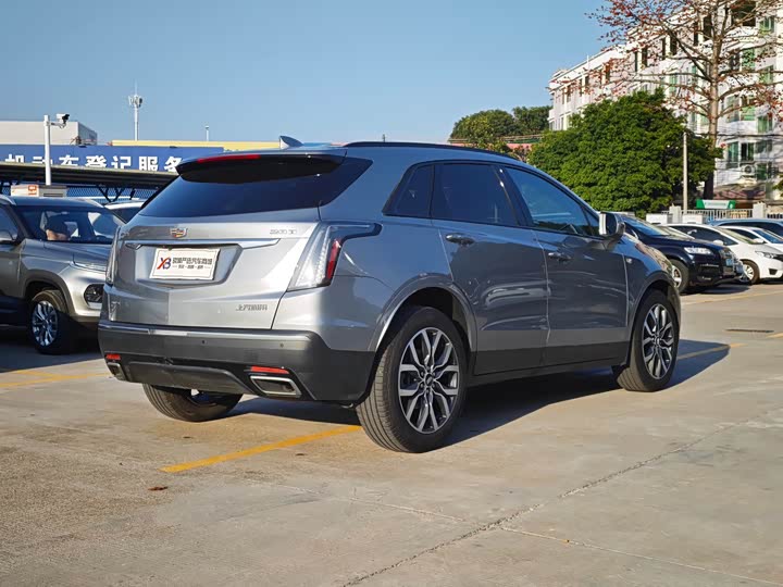 Фото 7 - Cadillac XT5