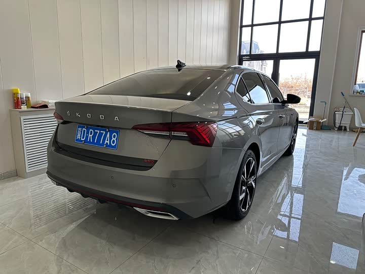 Photo 4 - Skoda Octavia Pro