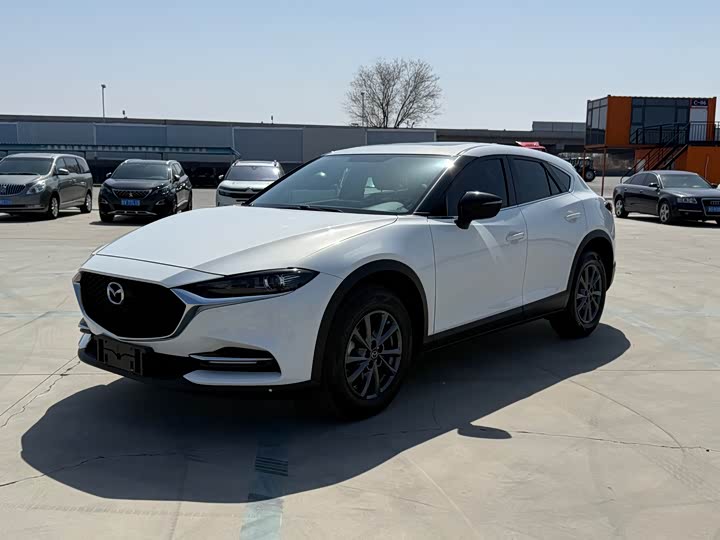 Фото 1 - Mazda CX-4