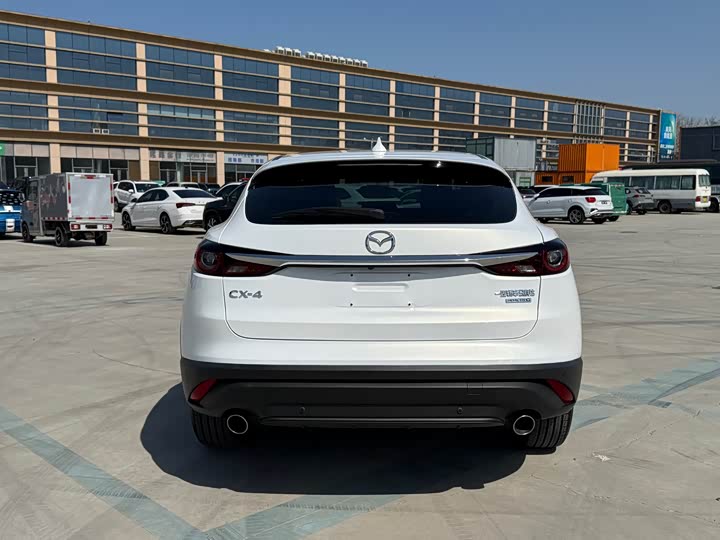 Фото 5 - Mazda CX-4