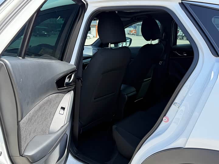 Фото 8 - Mazda CX-4