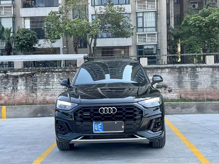 Фото 2 - Audi Q5L