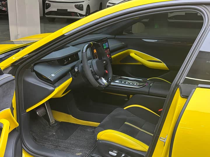 Фото 7 - Xiaomi SU7 Ultra