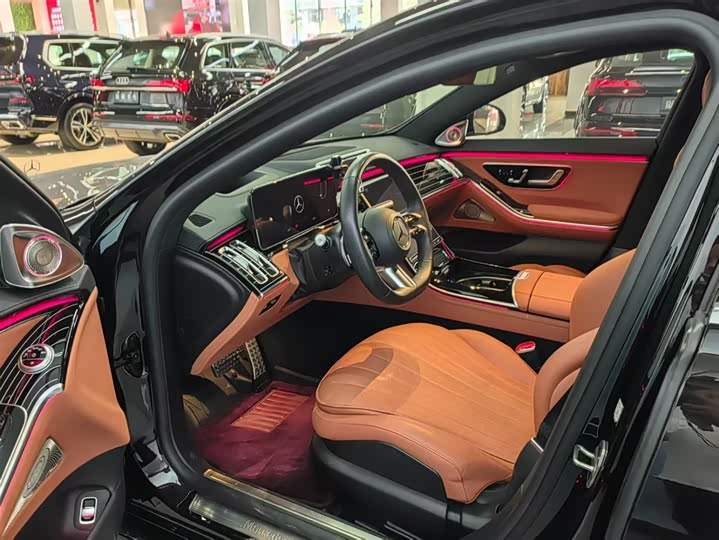 Фото 4 - Mercedes-Benz S-Class