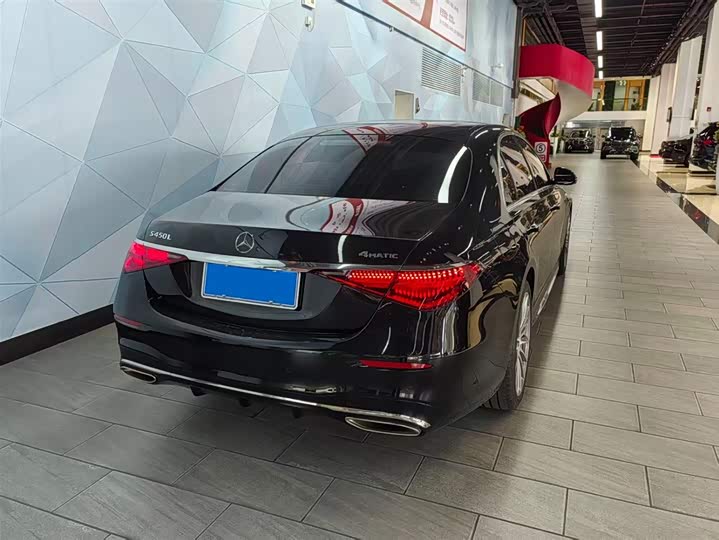 Фото 5 - Mercedes-Benz S-Class