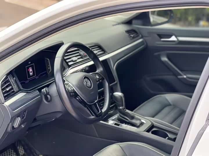 Фото 6 - Volkswagen Lamando L