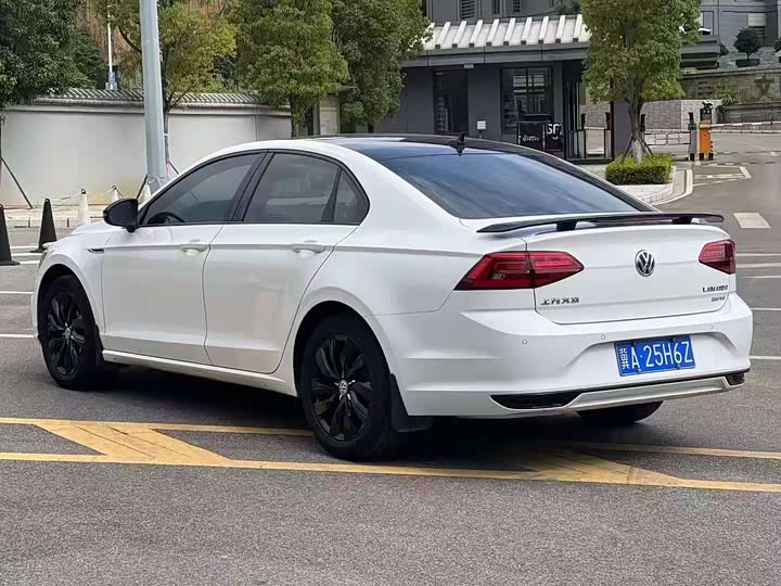 Фото 8 - Volkswagen Lamando L