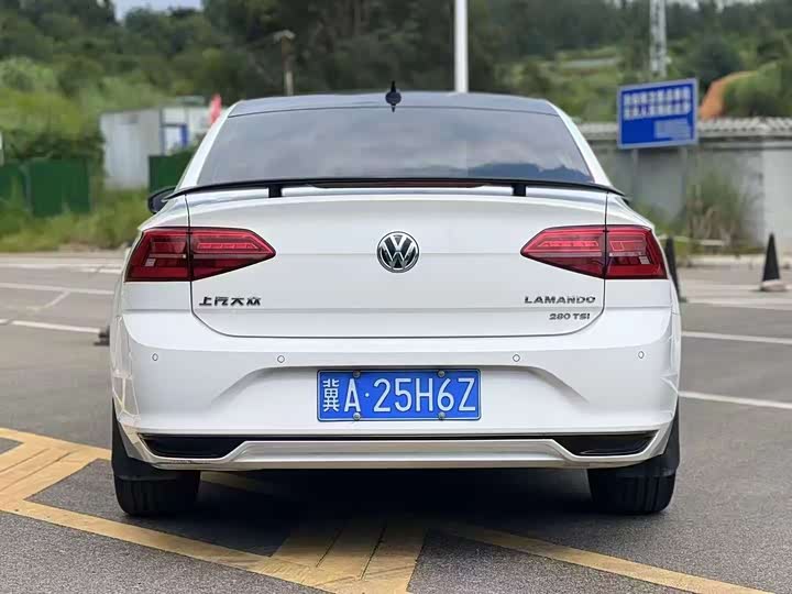 Фото 9 - Volkswagen Lamando L