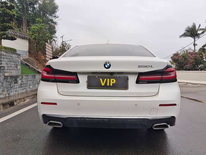 Фото 8 - BMW 5 Series