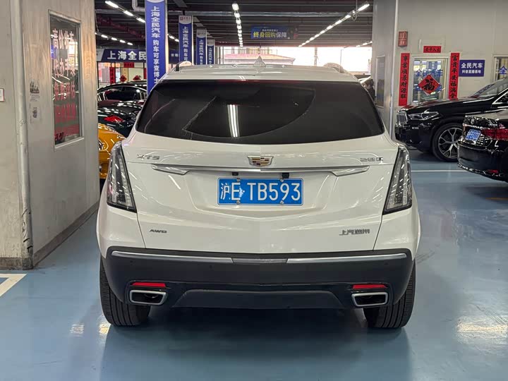 Фото 4 - Cadillac XT5