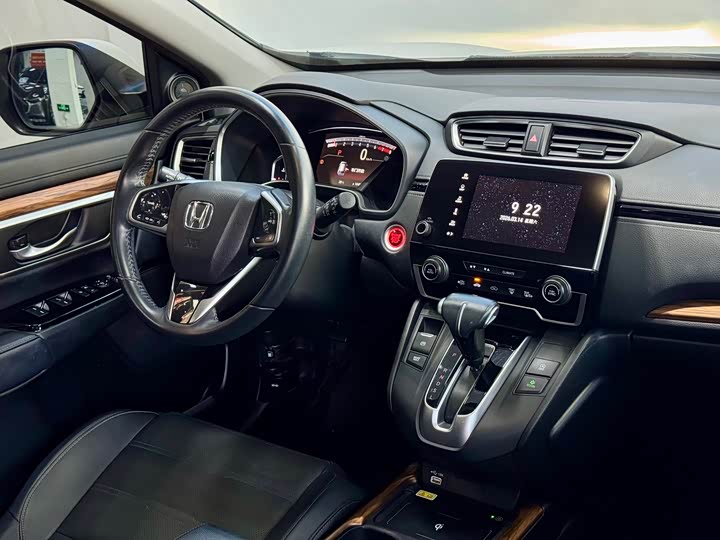 Фото 6 - Honda CR-V