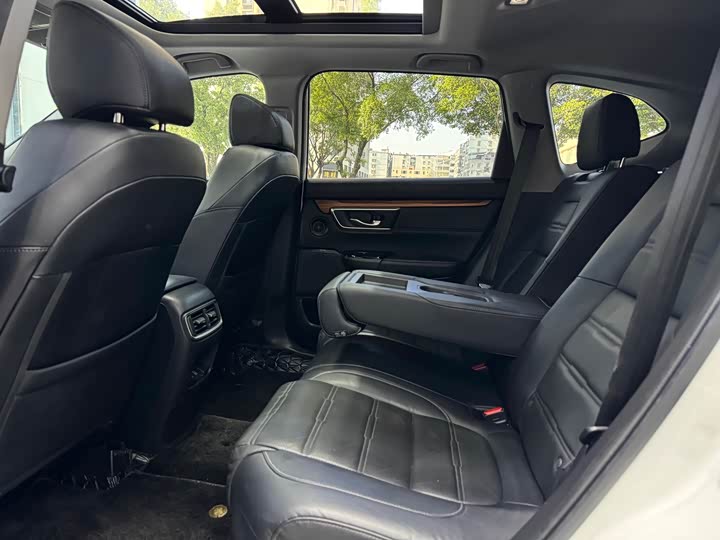 Фото 9 - Honda CR-V